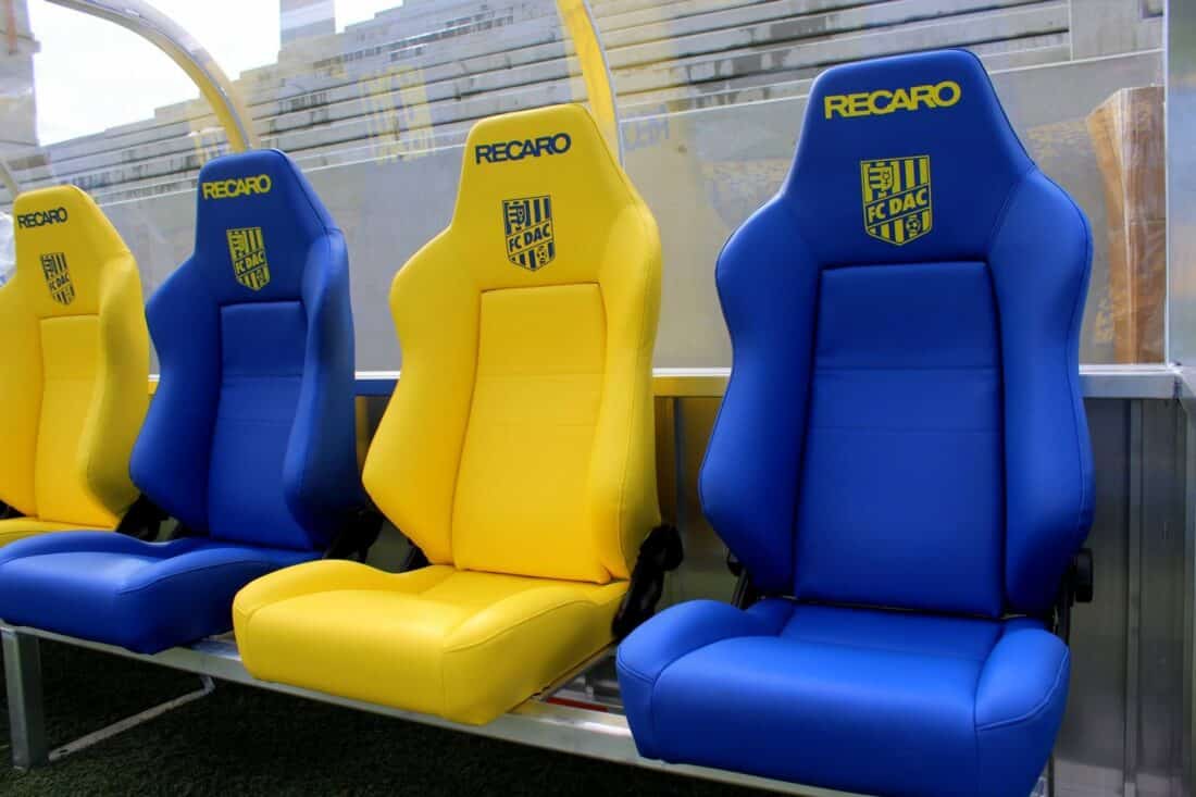 Trp Post Container Data Trp Post Id 7870 Stadium Chairs Trp Post Container