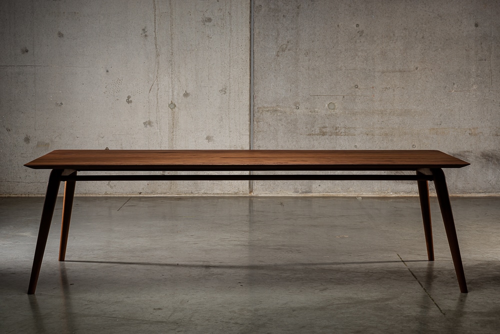 Leolux Columna Tafel