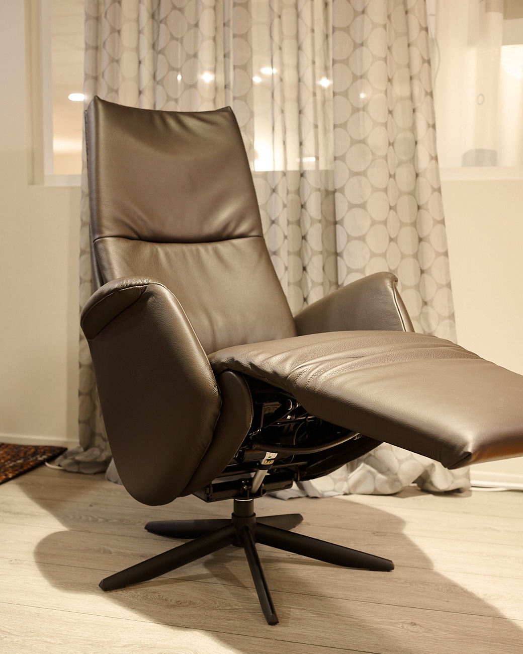 Opruiming De Toekomst Twice 280n Fauteuil Opruiming De Toekomst Twice 280n Fauteuil