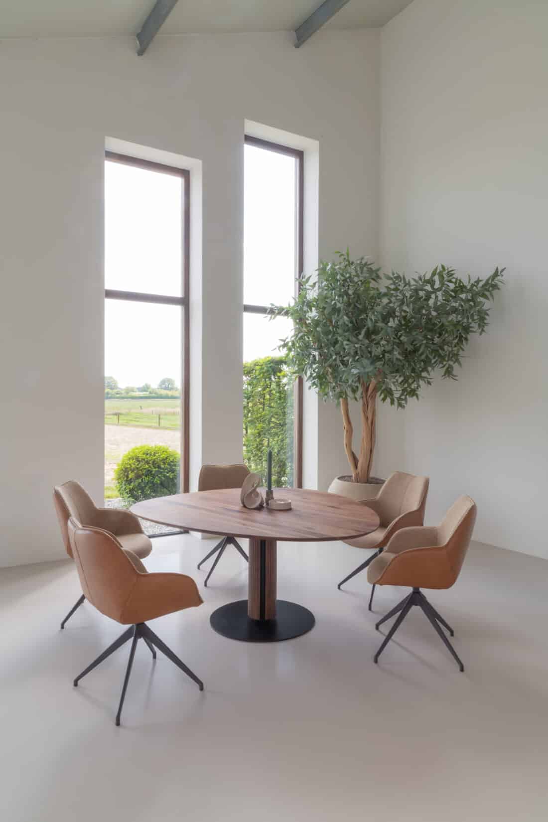 Steely Xl Eetkamertafel Breesnewworld Kiq Eetkamerstoel Met Armleuning