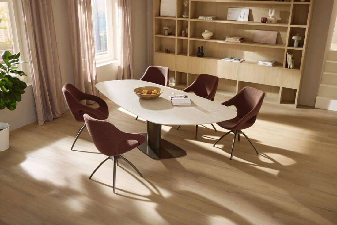 Trapea Eettafel Keramiek Tivoli Trapeziumvorm Quby Draaistoel Eetkamer