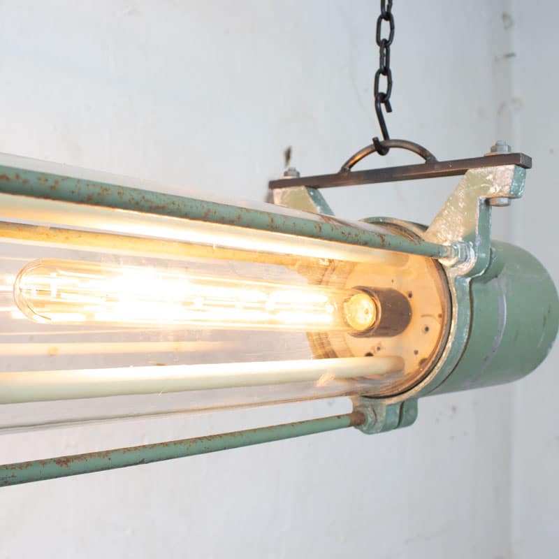 1591171888 01 Tube Lamp 05