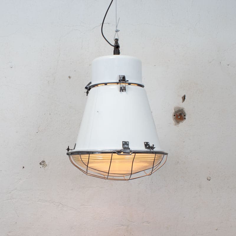 1591259370 01 Witte Fabriekslamp 03