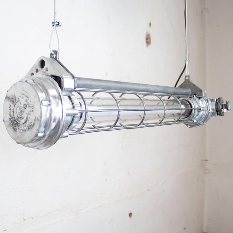 Industriele Tube Lamp Cccp Geborsteld