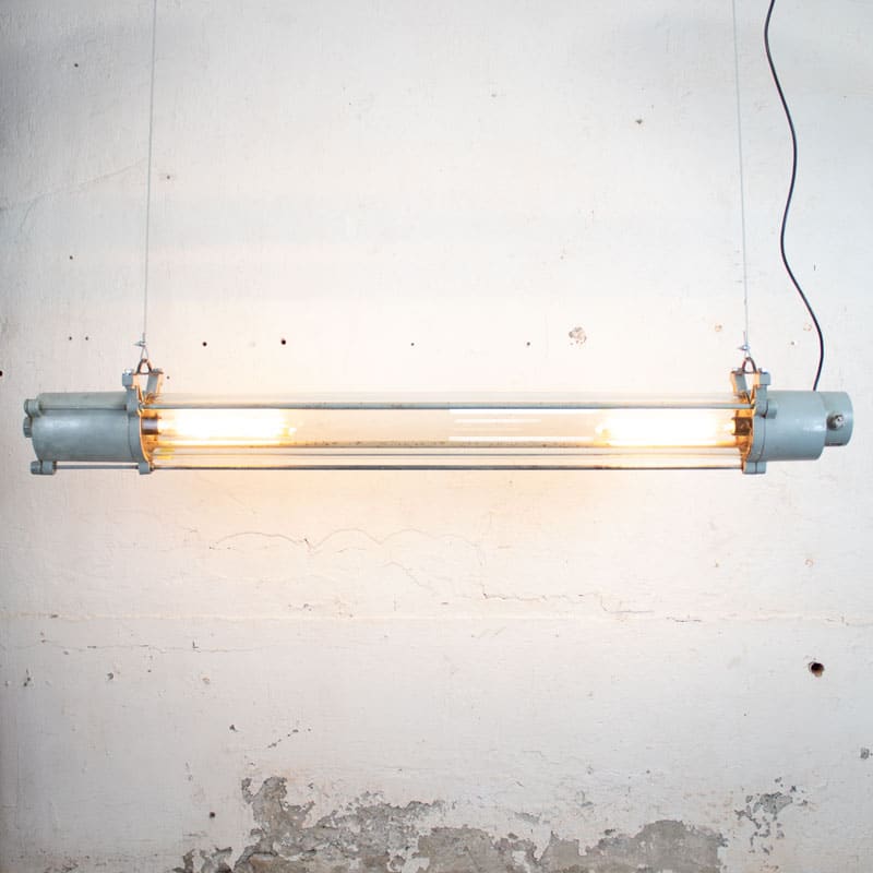 Industrile Tube Lamp Ddr Grijs