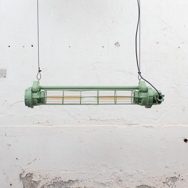 Tube Lamp Cccp Overgespoten Groen