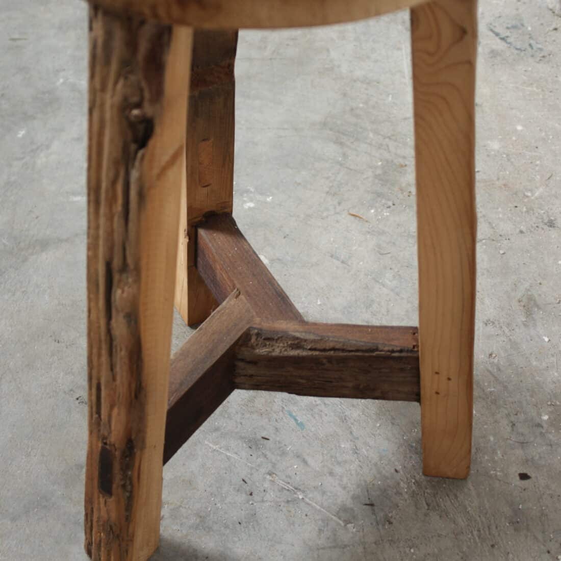 Houten Krukje India
