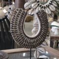 Schelpenketting op standaard | laag