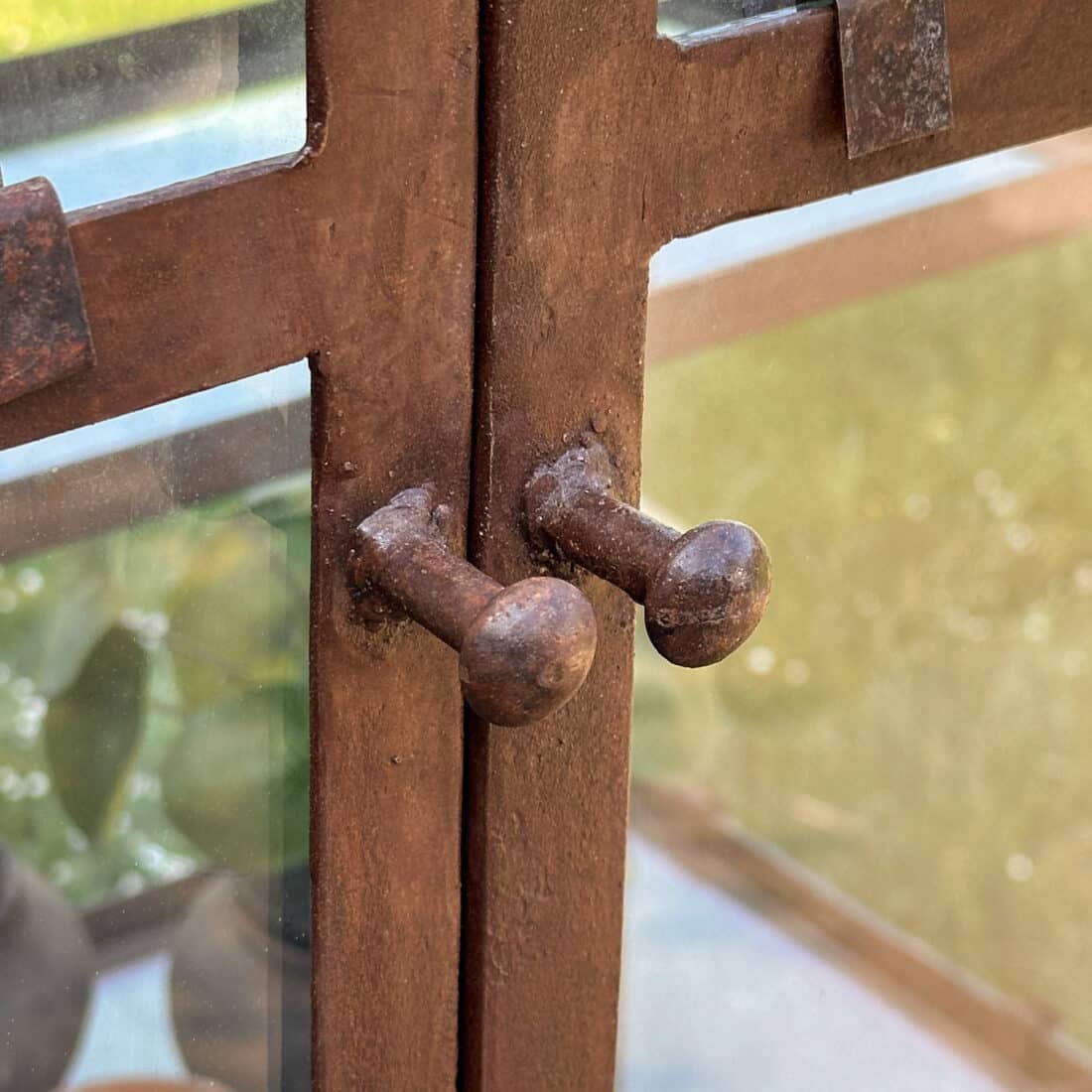 Rusty Tuinkas 8211 M