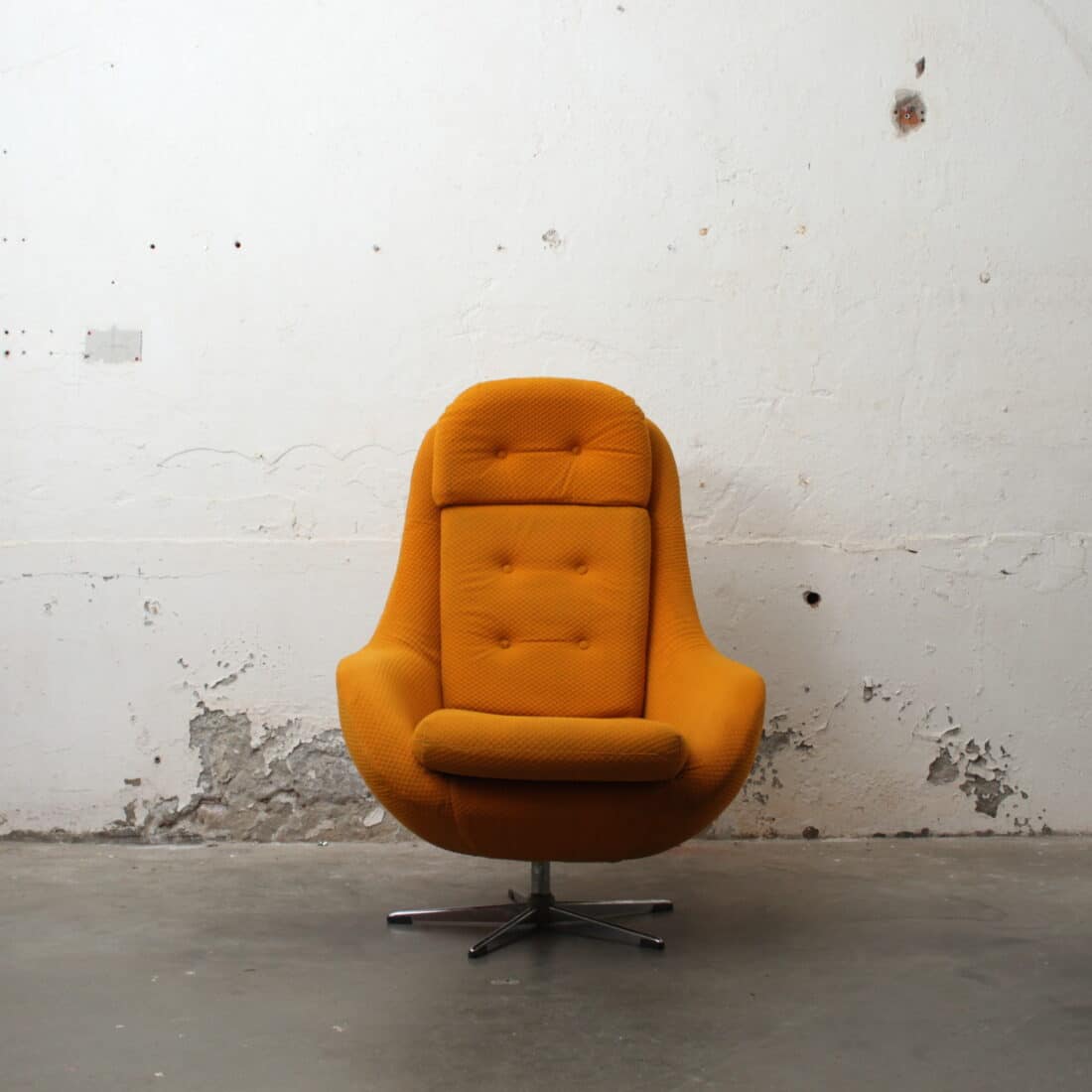 Swivel Chair Up Zvody Okergeel