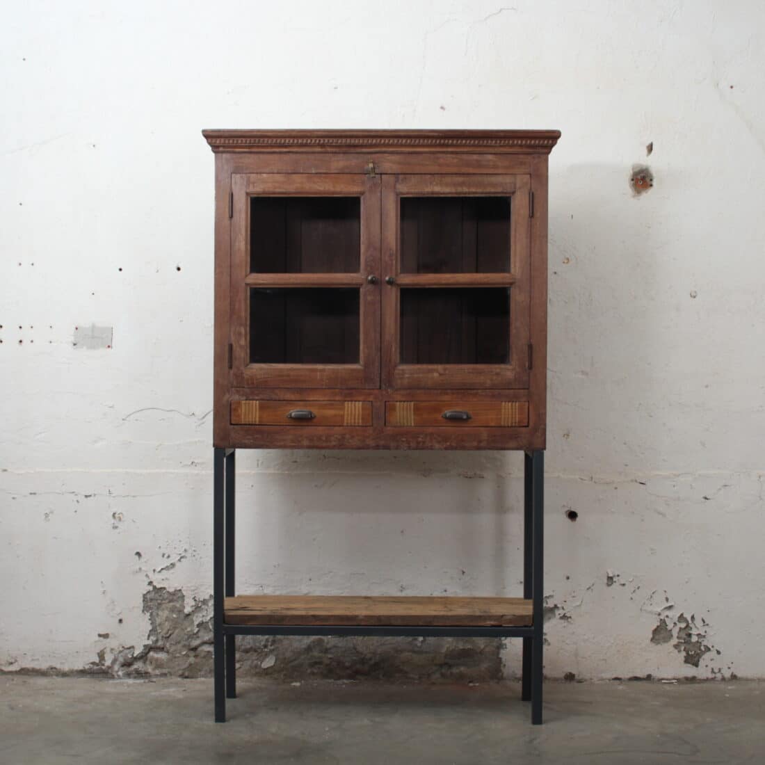 Houten Kast India