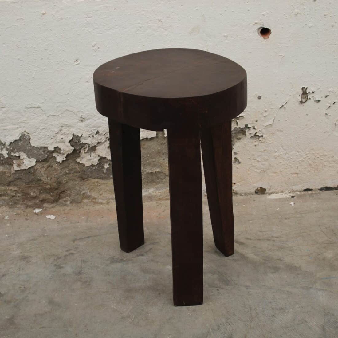 Naga Bijzettafel