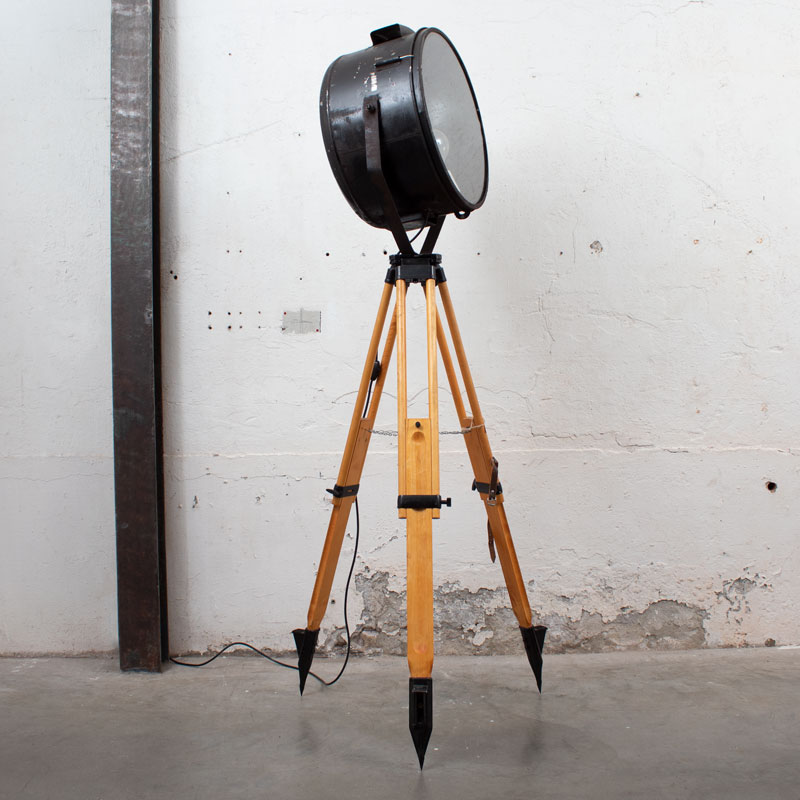 Tripod Fabrieks Spot Tripod Fabrieks Spot