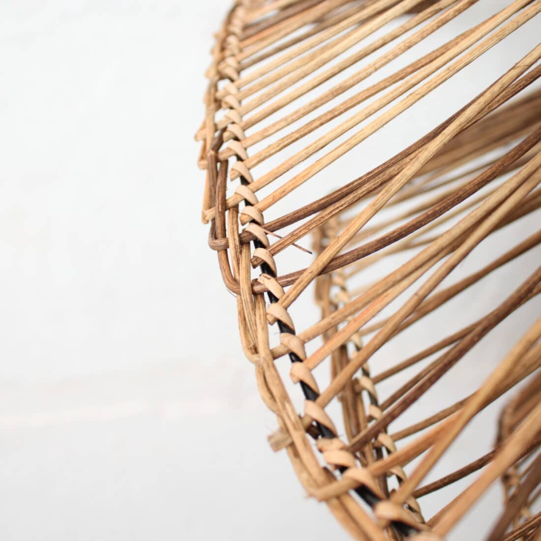Rotan Hanglamp Wabisabi Half Gemeleerd L Rotan Hanglamp Wabisabi Half Gemeleerd L