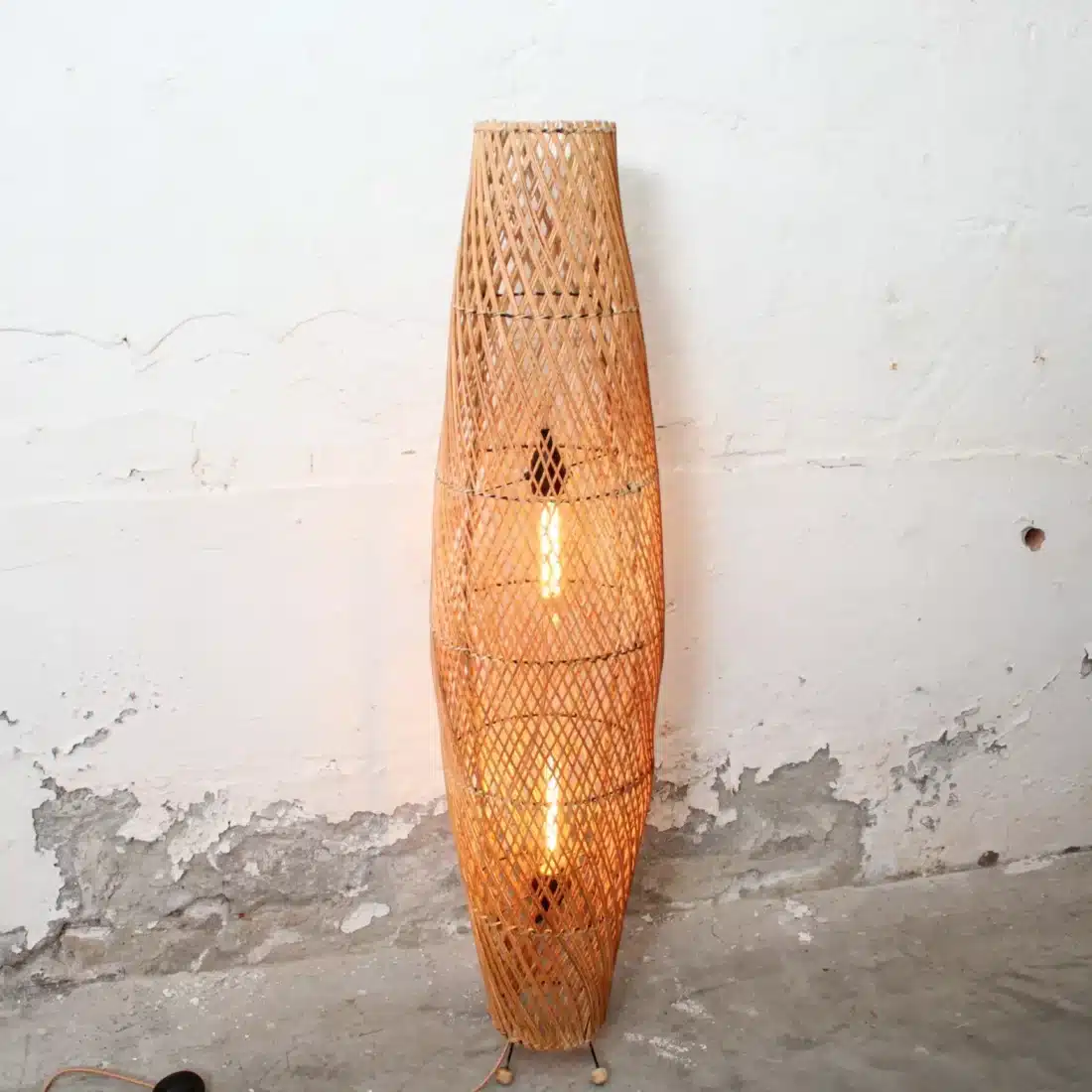 Rotan Vloerlamp Apollo Gemeleerd S Rotan Vloerlamp Apollo Gemeleerd S