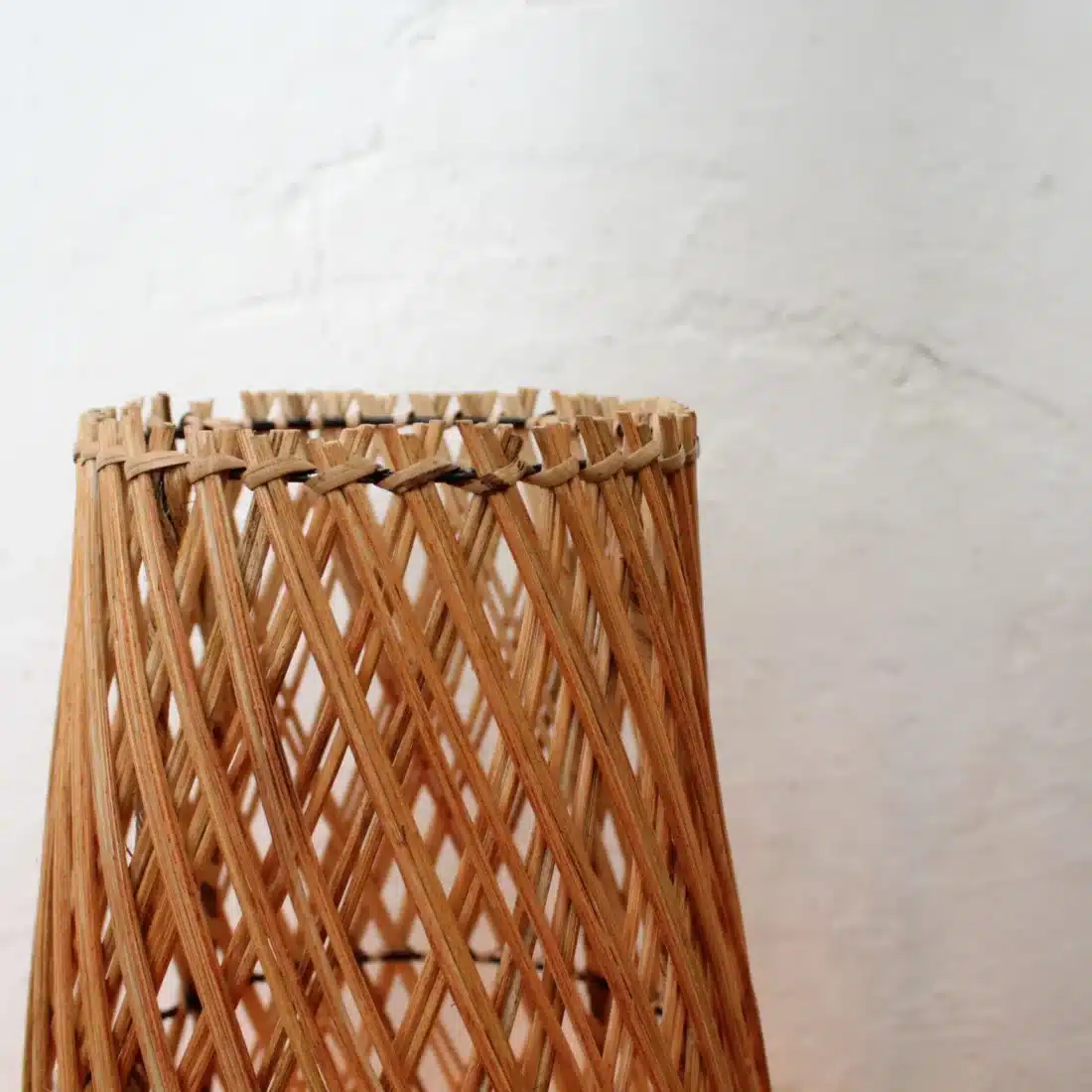 Rotan Vloerlamp Apollo Gemeleerd S Rotan Vloerlamp Apollo Gemeleerd S