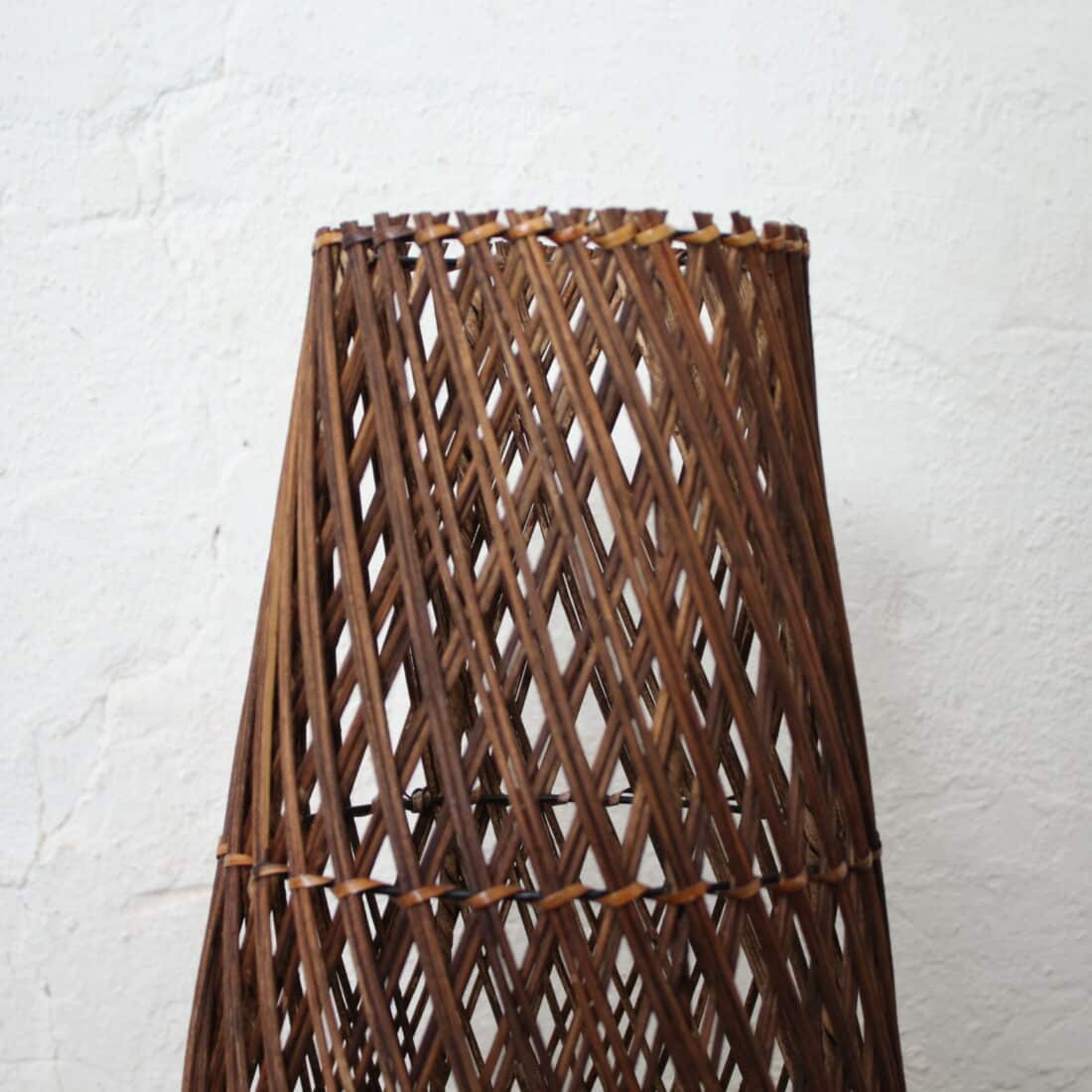 Rotan Vloerlamp Apollo Bruin M Rotan Vloerlamp Apollo Bruin M