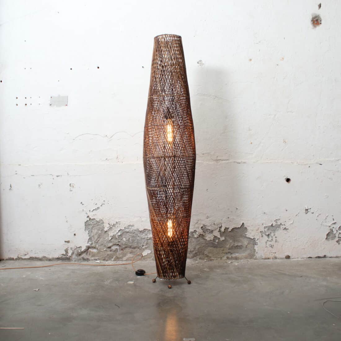 Rotan Vloerlamp Apollo Bruin L Rotan Vloerlamp Apollo Bruin L