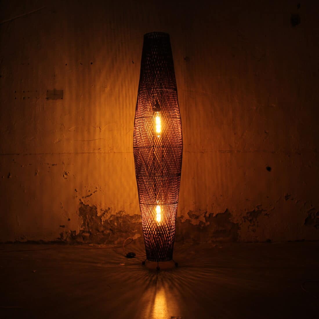 Rotan Vloerlamp Apollo Bruin L Rotan Vloerlamp Apollo Bruin L