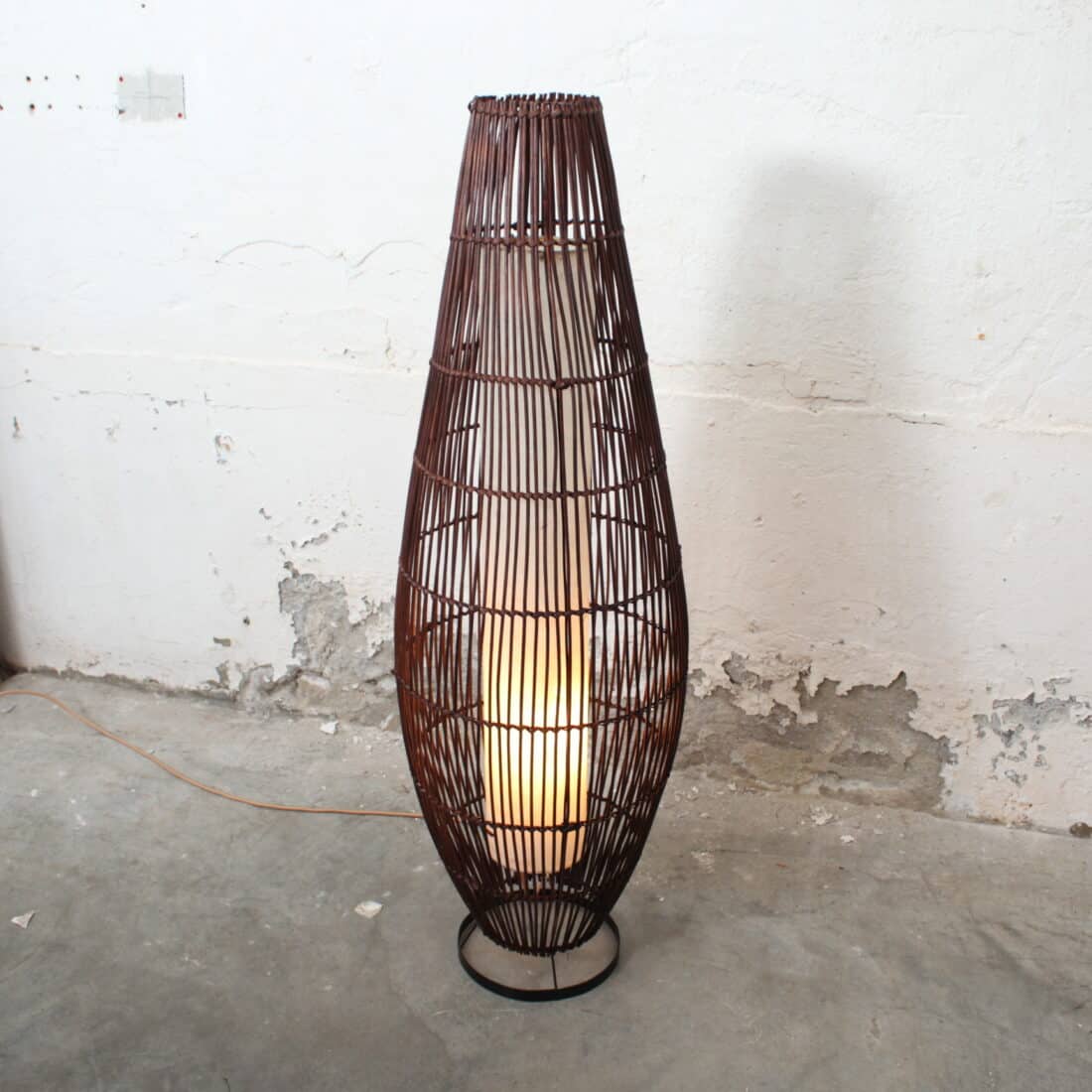Rotan Vloerlamp Lucus Bruin M Rotan Vloerlamp Lucus Bruin M