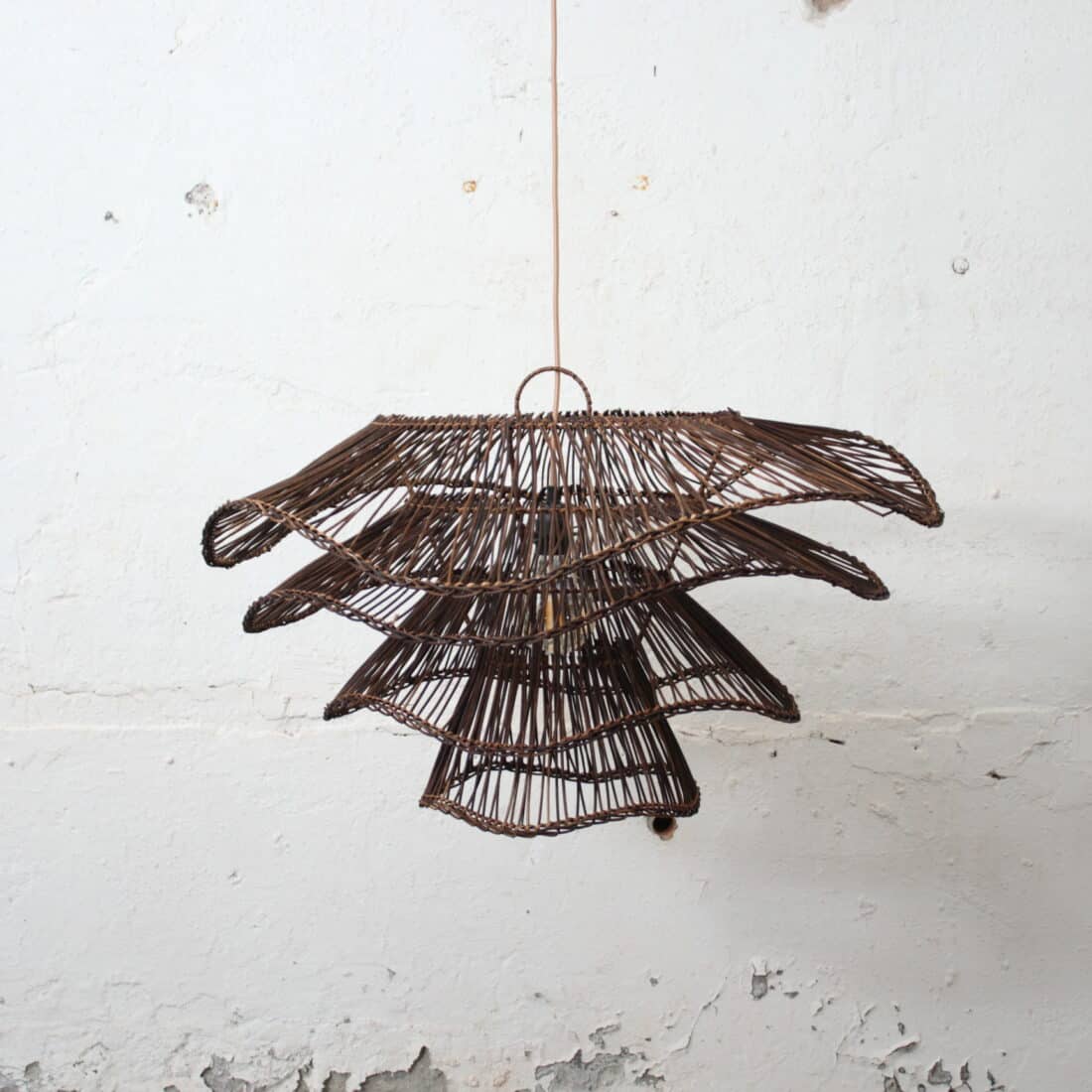 Rotan Hanglamp Wabisabi Half Bruin L Rotan Hanglamp Wabisabi Half Bruin L