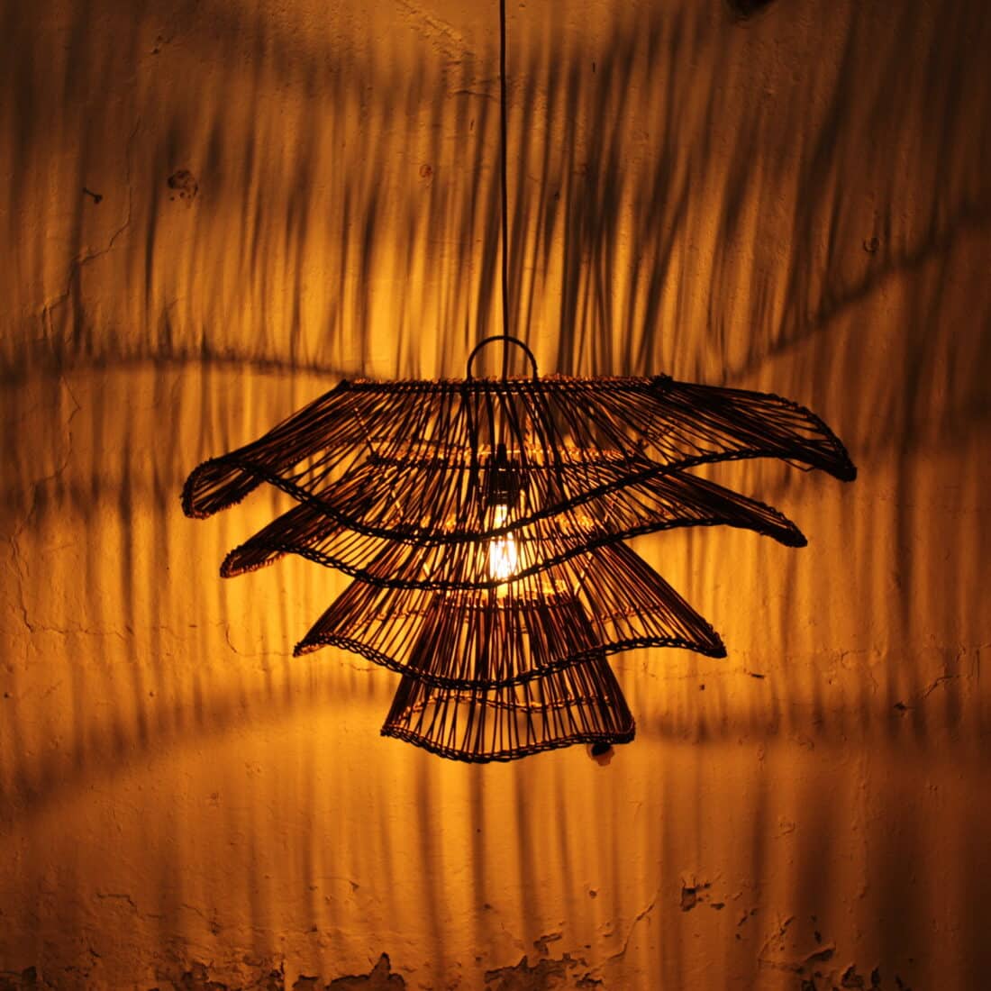 Rotan Hanglamp Wabisabi Half Bruin L Rotan Hanglamp Wabisabi Half Bruin L