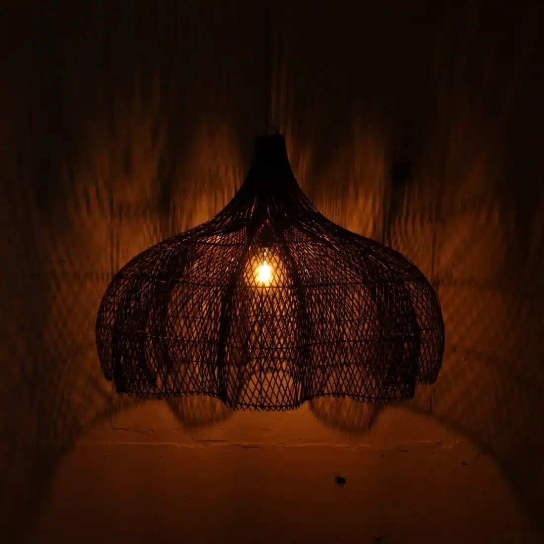 Rotan Hanglamp Bloem Bruin L Rotan Hanglamp Bloem Bruin L