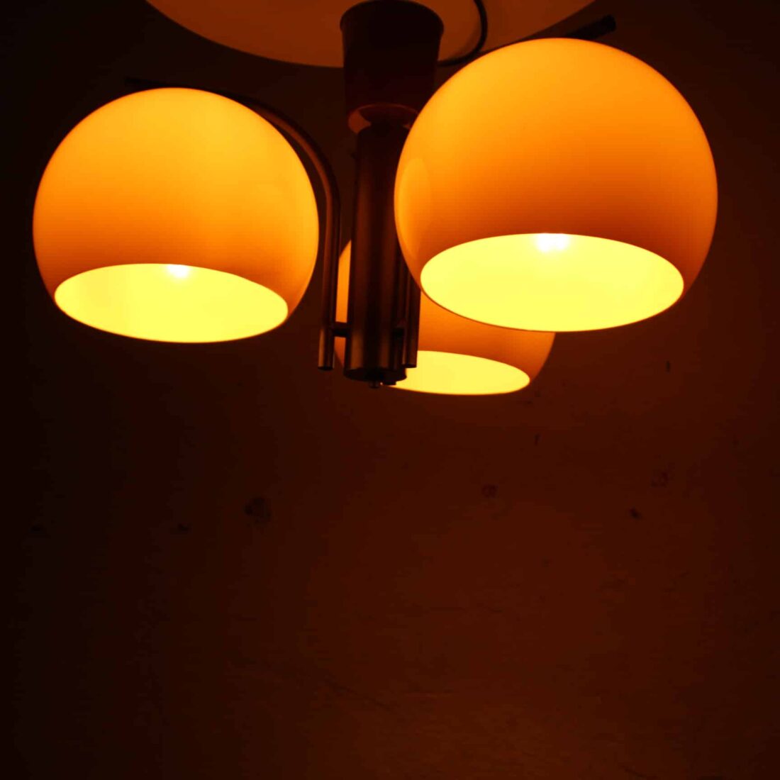 Mid Century Plafondlamp Bruin Mid Century Plafondlamp Bruin