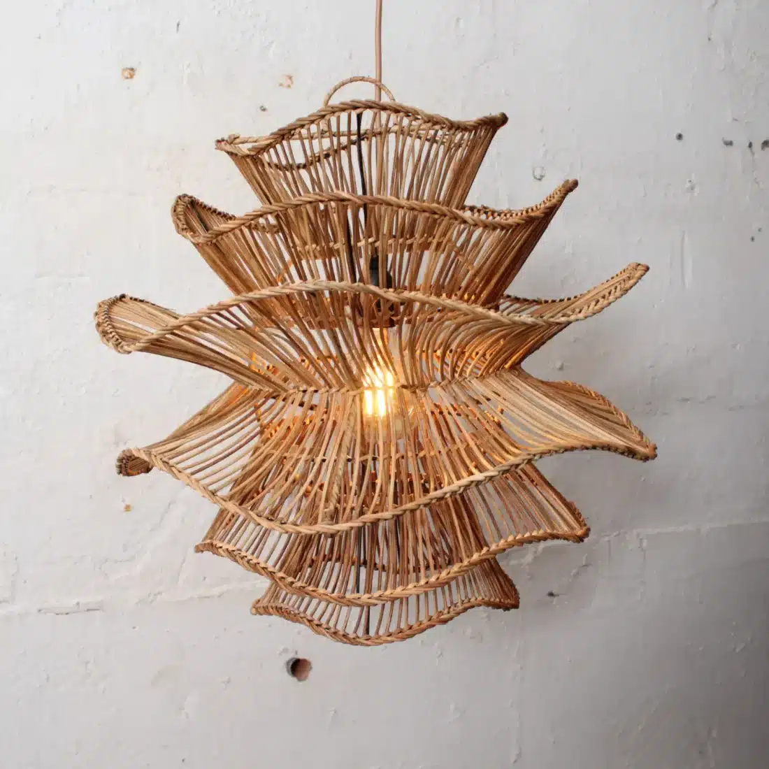 Rotan Hanglamp Wabisabi Gemeleerd S Rotan Hanglamp Wabisabi Gemeleerd S