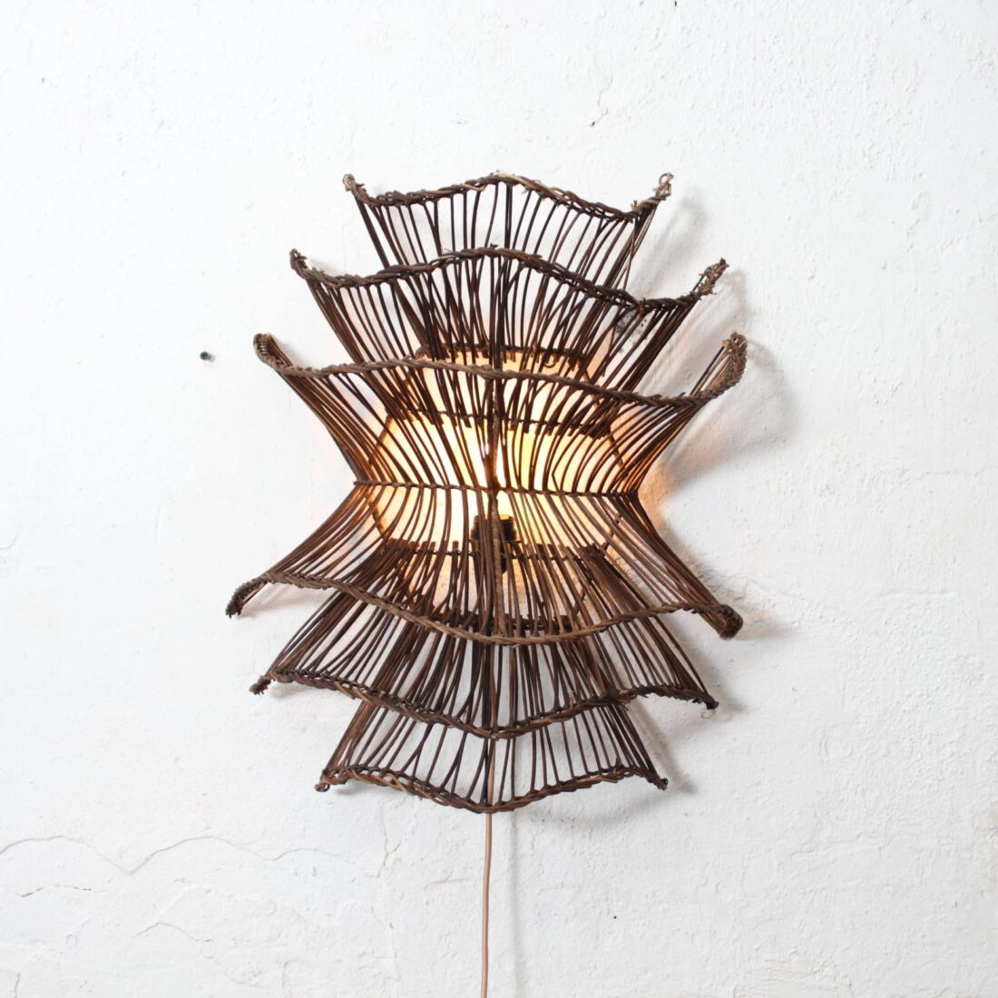 Rotan Wandlamp Wabisabi Bruin L Rotan Wandlamp Wabisabi Bruin L