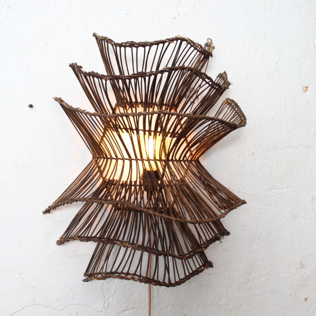Rotan Wandlamp Wabisabi Bruin L Rotan Wandlamp Wabisabi Bruin L