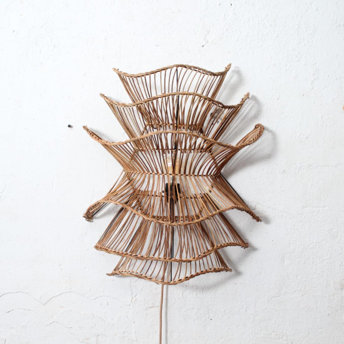 Rotan Wandlamp Wabisabi Gemeleerd L Rotan Wandlamp Wabisabi Gemeleerd L