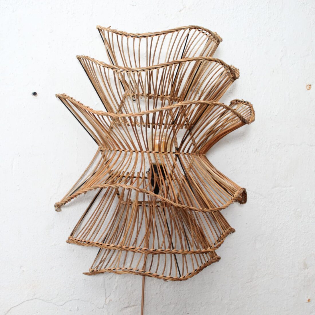 Rotan Wandlamp Wabisabi Gemeleerd L Rotan Wandlamp Wabisabi Gemeleerd L