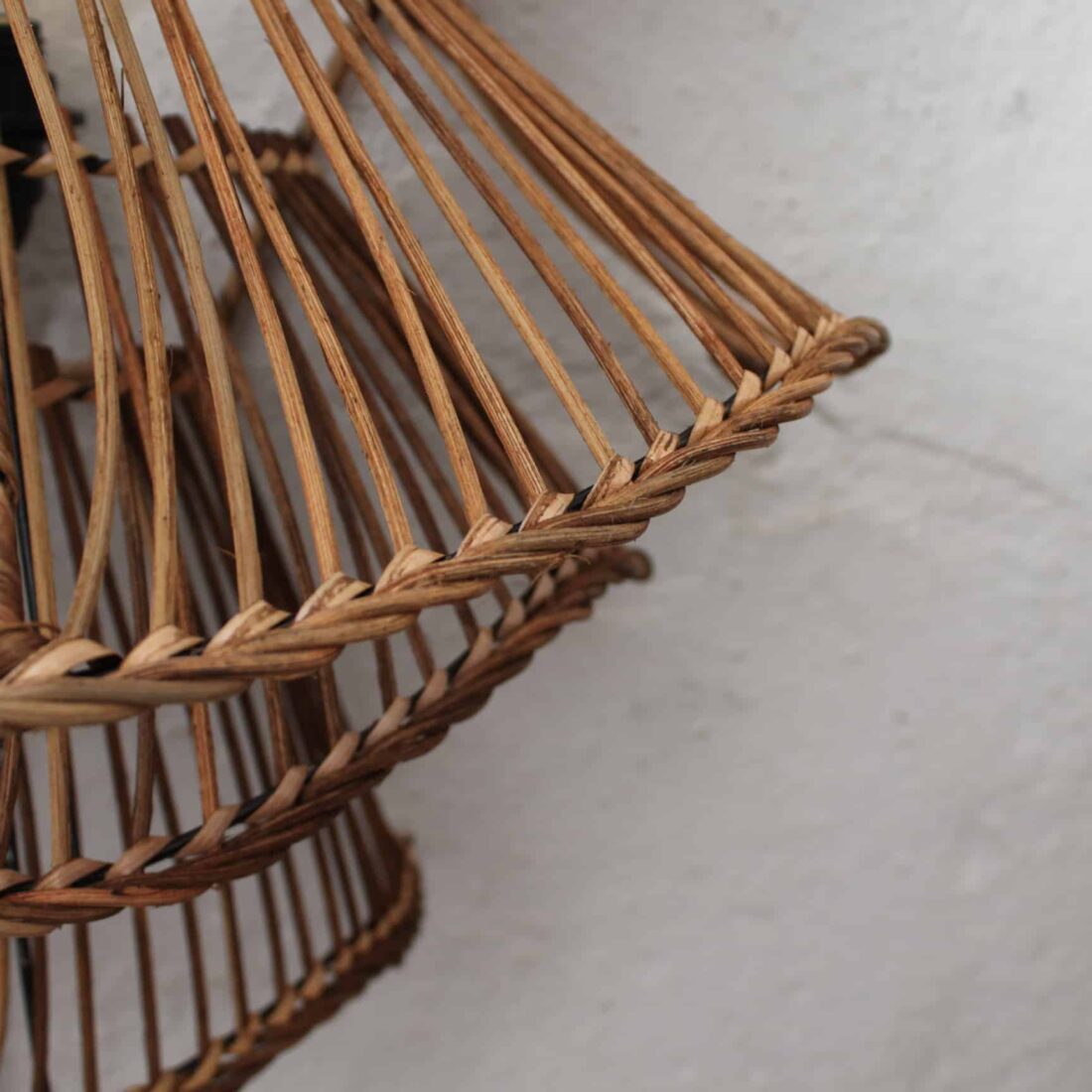 Rotan Wandlamp Wabisabi Gemeleerd M