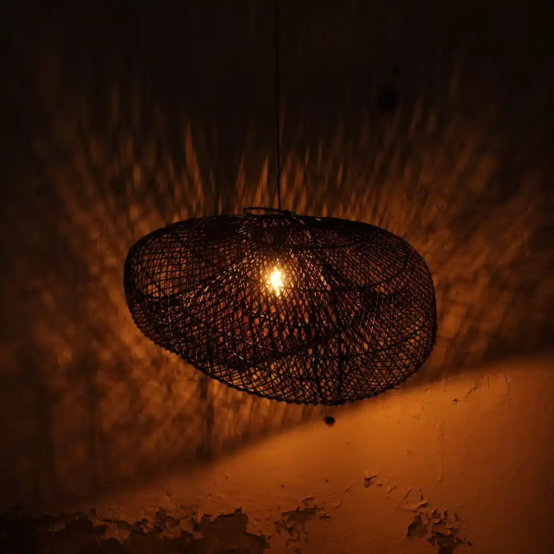 Rotan Hanglamp Golf Bruin M Rotan Hanglamp Golf Bruin M