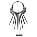 Schelpenketting op standaard | zwart