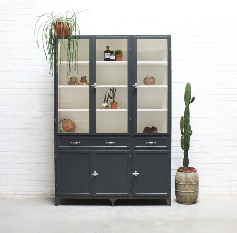 Apothekers Met Lades 3 7016