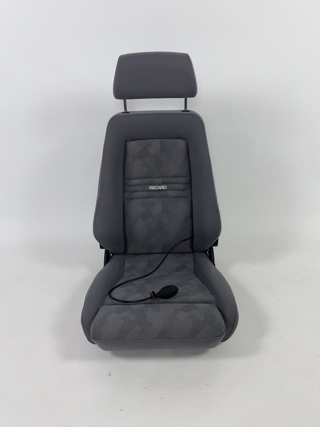 You can buy refurbished car seats online at Carsetz