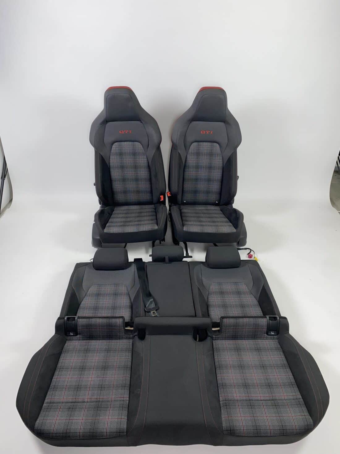 Trp Post Container Data Trp Post Id 13704 Interior Vw Golf 8 Gti Alcantara Fabric Grey Checkered Red White Grey Trp Post Container
