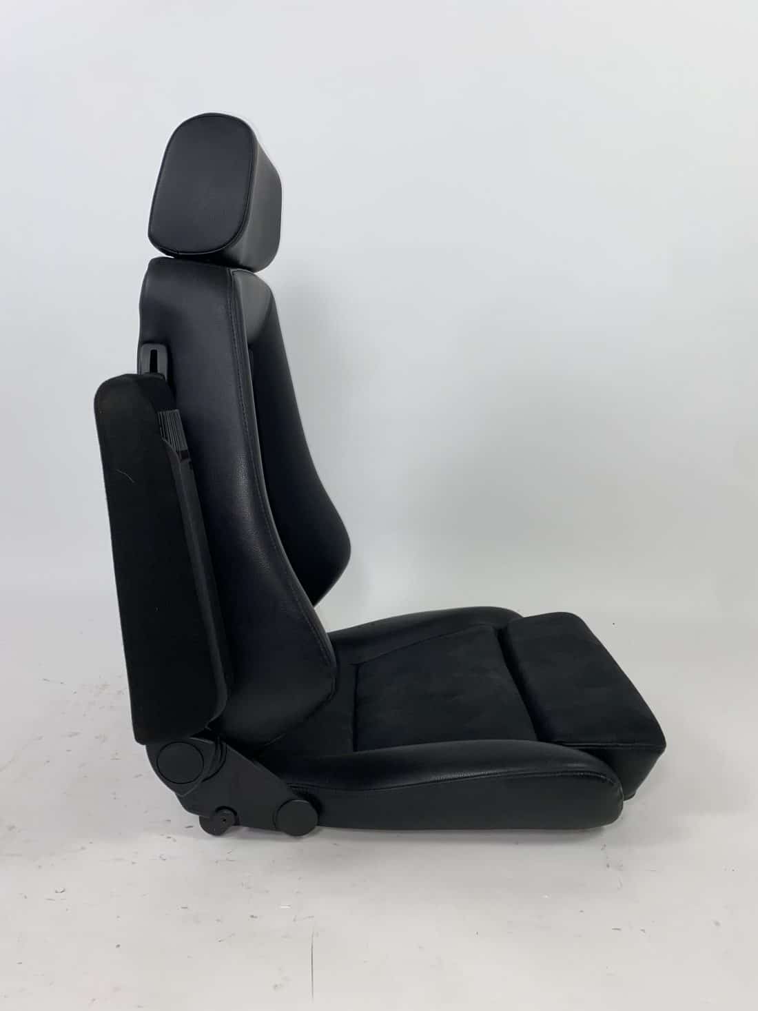 Trp Post Container Data Trp Post Id 14198 Recaro Specialist M Refurbished With Armrest Trp Post Container