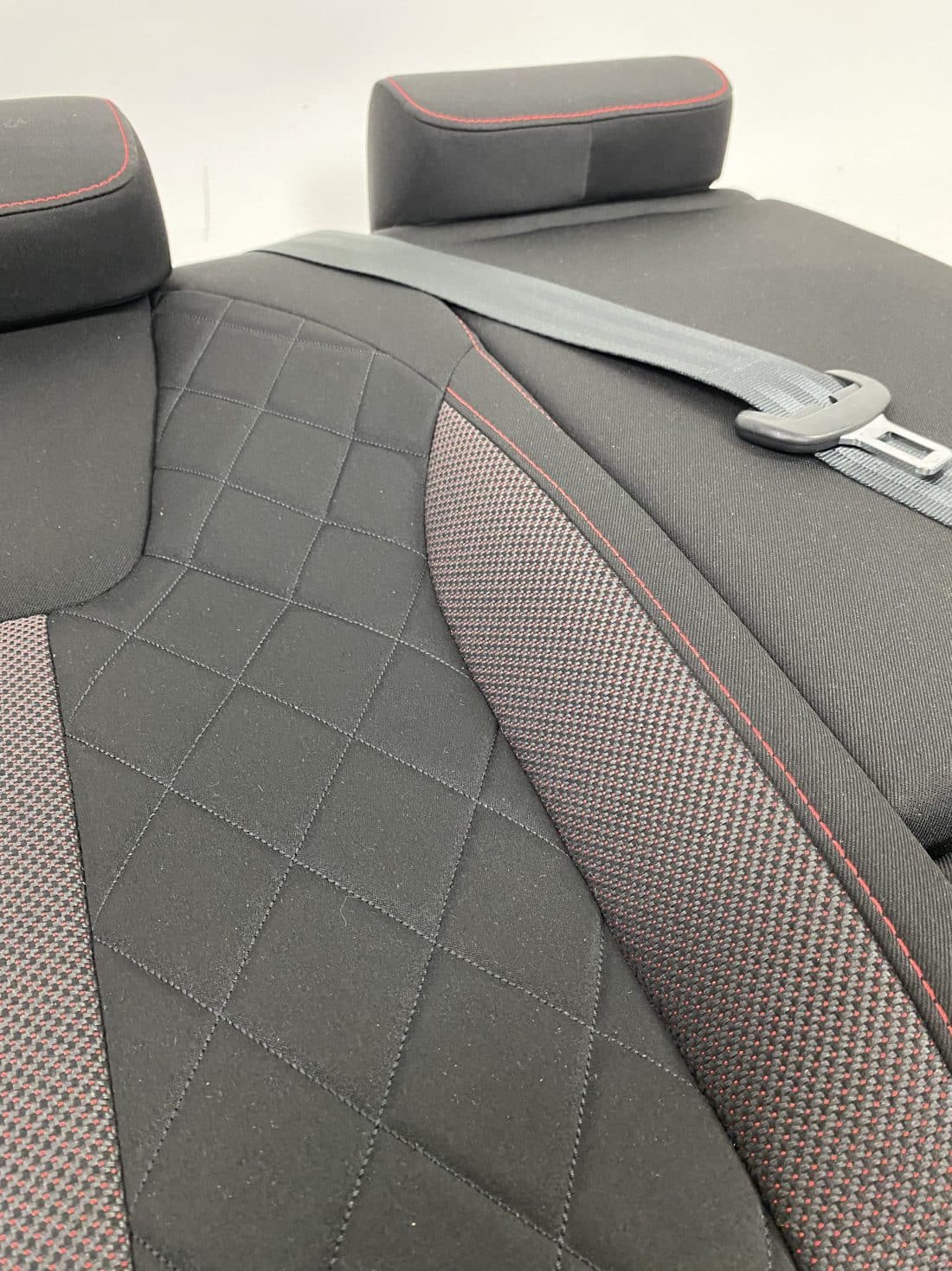 Trp Post Container Data Trp Post Id 14316 Interior Skoda Octavia Iv Combi Nx5 Fabric Black Red Trp Post Container