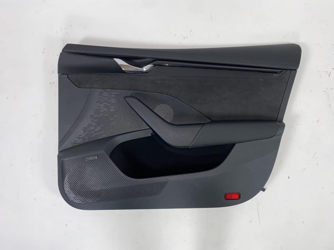 Trp Post Container Data Trp Post Id 14316 Interior Skoda Octavia Iv Combi Nx5 Fabric Black Red Trp Post Container