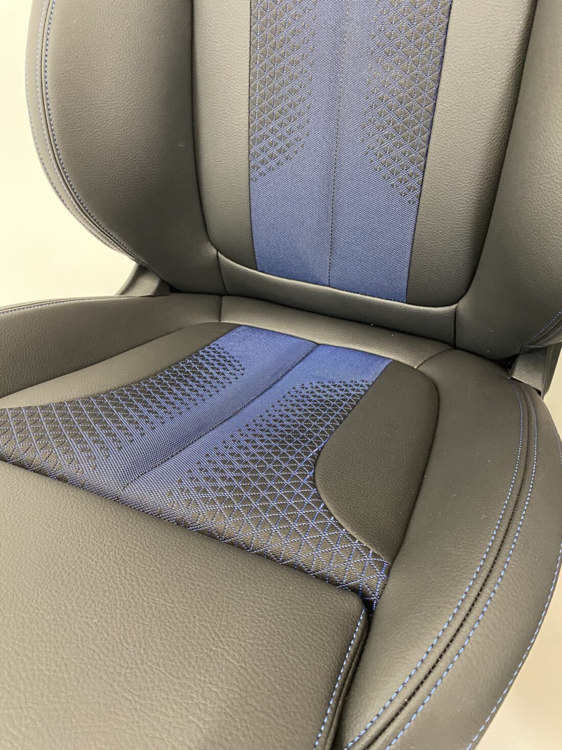 Trp Post Container Data Trp Post Id 15359 Interieur Bmw 2 Serie Gran Coup M F44 Leder Alcantara Zwart Blauw Trp Post Container