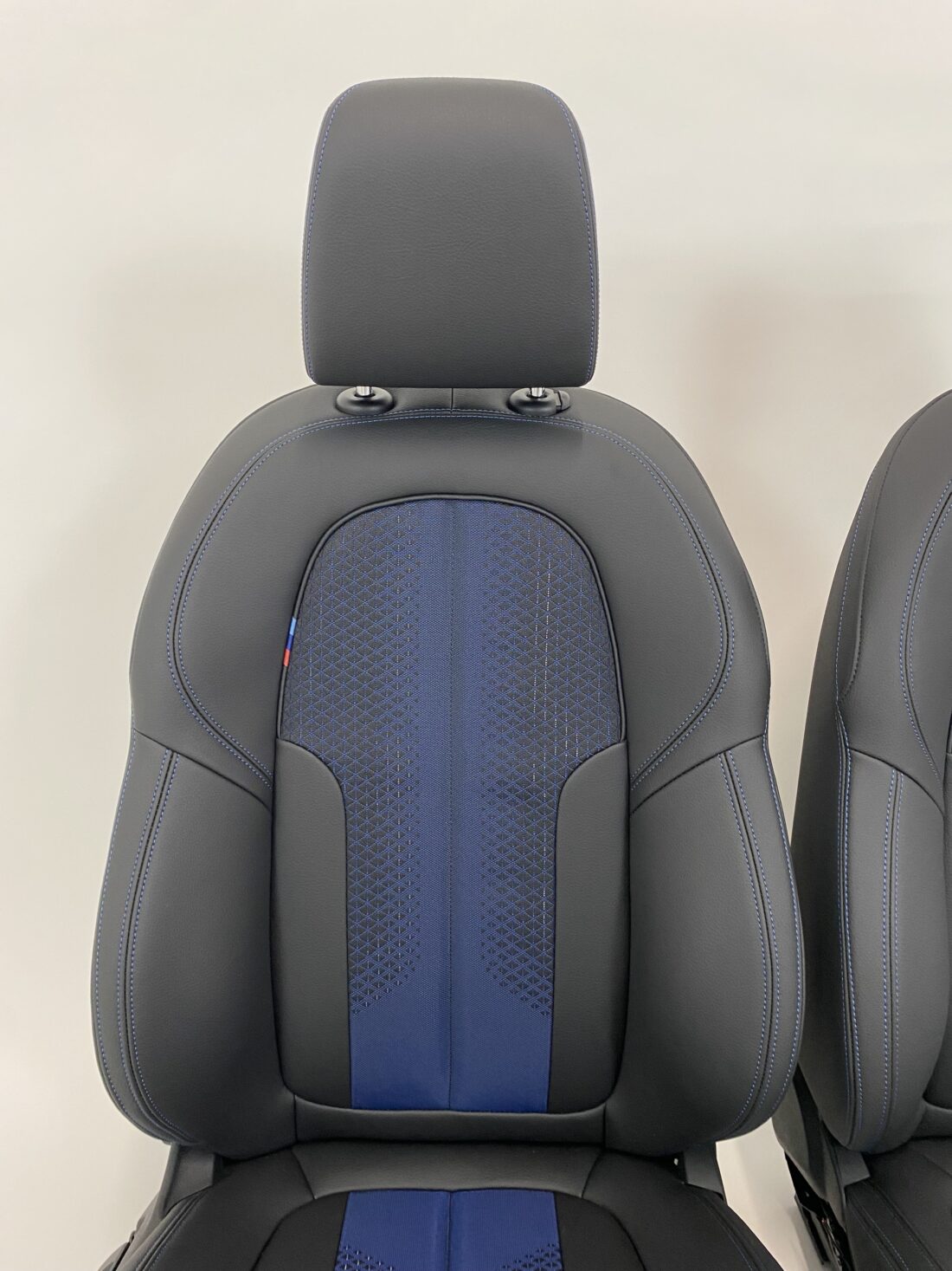 Trp Post Container Data Trp Post Id 15359 Interieur Bmw 2 Serie Gran Coup M F44 Leder Alcantara Zwart Blauw Trp Post Container