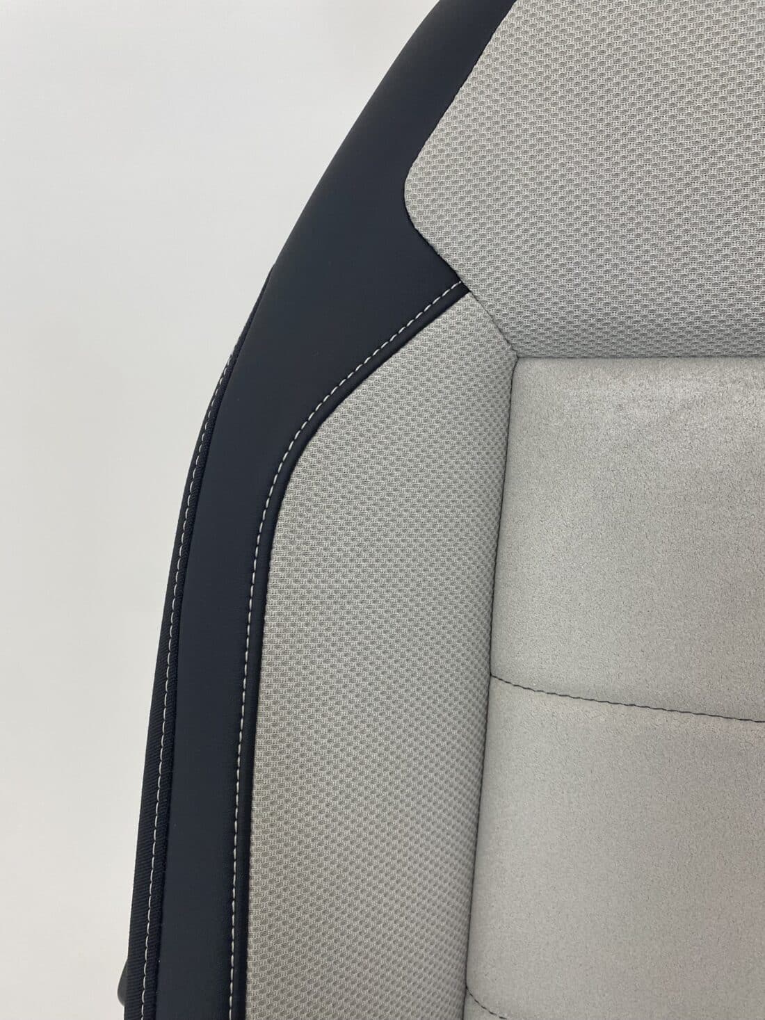 Interieur Vw T Roc A11 Alcantara Stof Zwart Licht Grijs