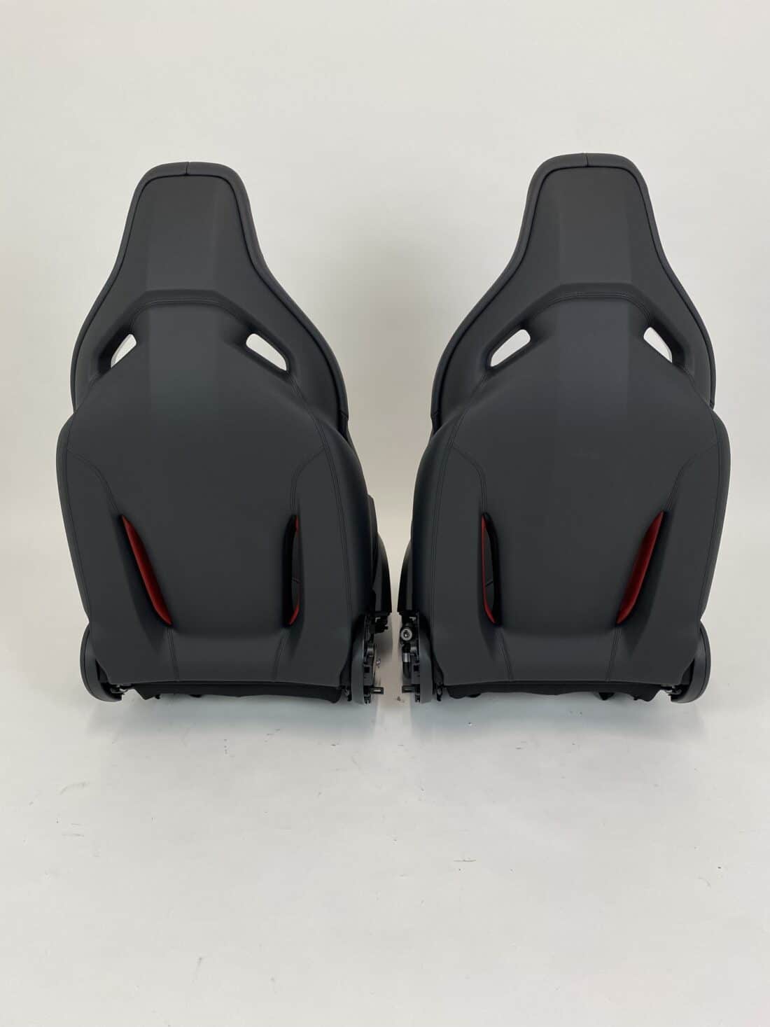 Trp Post Container Data Trp Post Id 15921 Mercedes Benz C Klasse Amg Performance Stoelen W206 Zwart Leder Met Rood Detail Trp Post Container