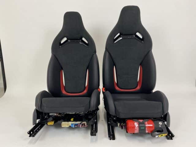 Mercedes Benz C Klasse Amg Performance Stoelen W206 Alcantara Met Rood Detail