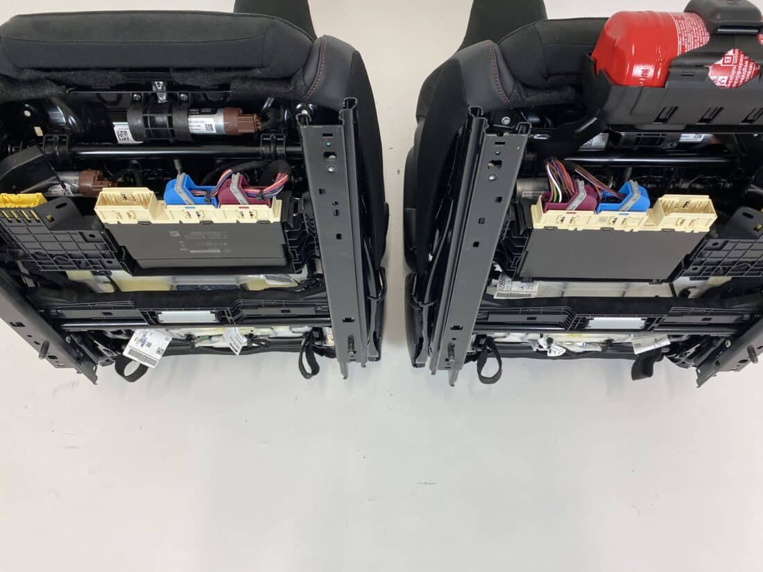 Trp Post Container Data Trp Post Id 15933 Mercedes Benz C Klasse Amg Performance Stoelen W206 Alcantara Met Rood Detail Trp Post Container