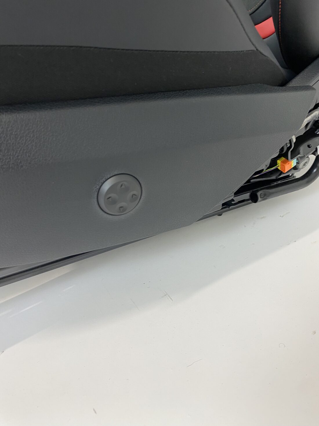 Trp Post Container Data Trp Post Id 15933 Mercedes Benz C Klasse Amg Performance Stoelen W206 Alcantara Met Rood Detail Trp Post Container