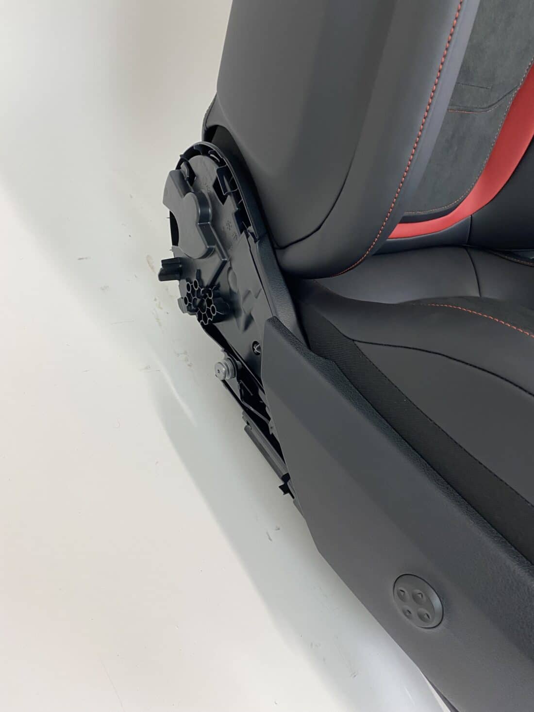 Trp Post Container Data Trp Post Id 15933 Mercedes Benz C Klasse Amg Performance Stoelen W206 Alcantara Met Rood Detail Trp Post Container